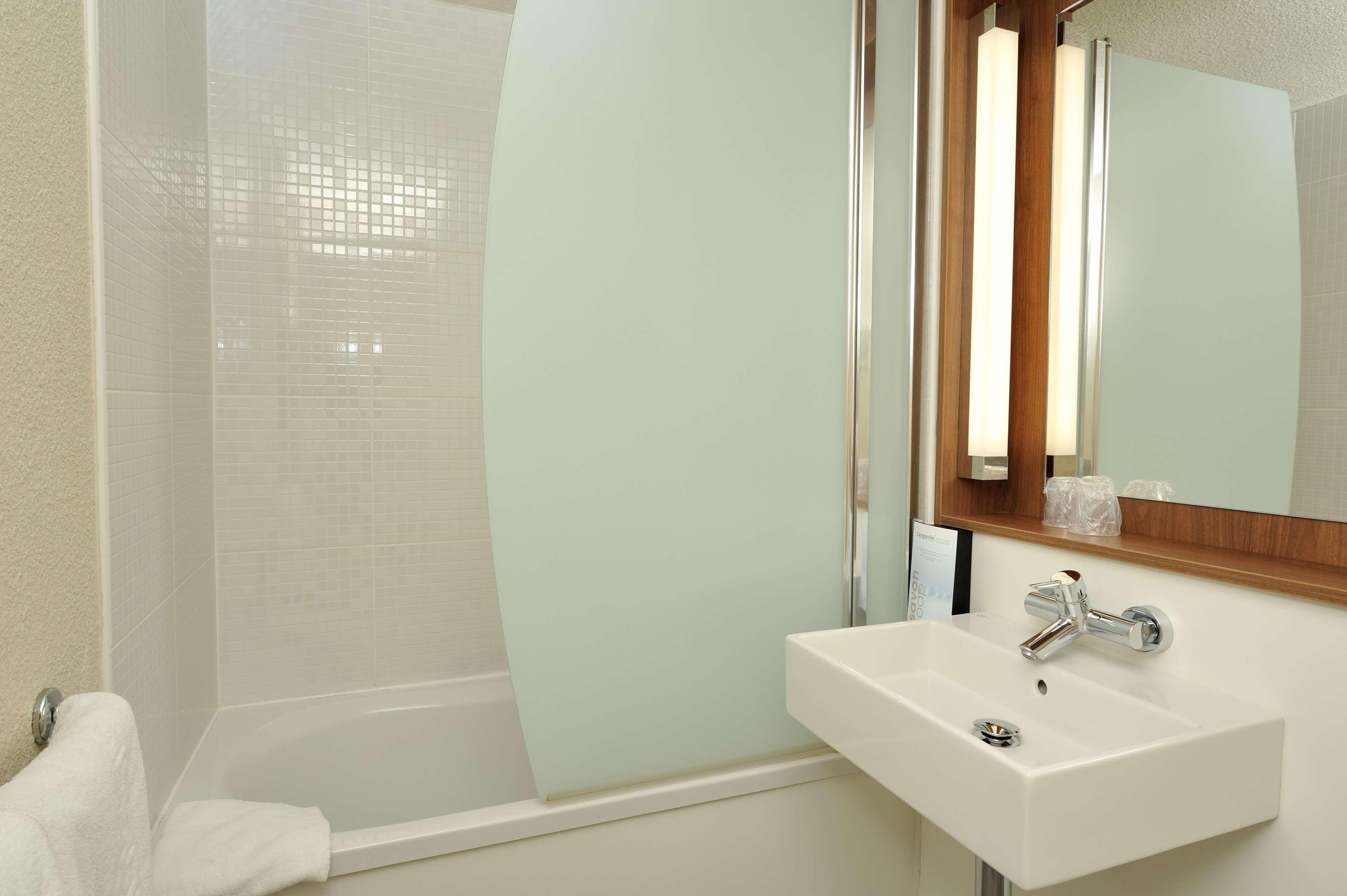 Campanile Conflans-Sainte-Honorine Hotel Екстериор снимка