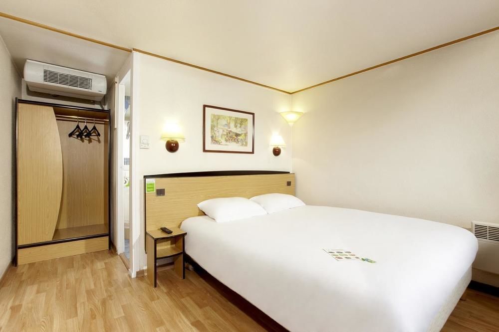 Campanile Conflans-Sainte-Honorine Hotel Екстериор снимка